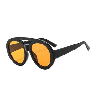 New Arrival Sunglasses “The Drip” in Black